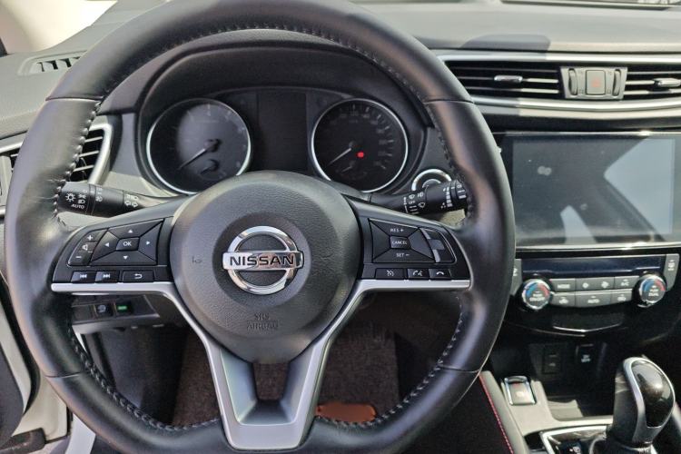 Used Nissan Qashqai 2022 2.0L CVT XV Premier Luxury Edition Steering Wheel