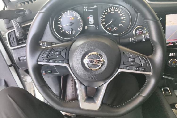 Used Nissan Qashqai 2022 2.0L CVT XV Premier Luxury Edition Steering Wheel