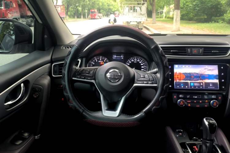 Used Nissan Qashqai 2022 2.0L CVT XV Premier Luxury Edition Steering Wheel