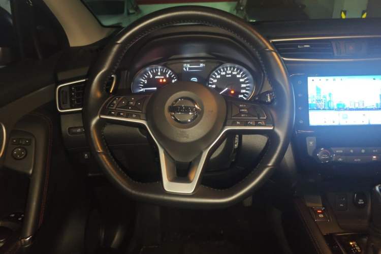 Used Nissan Qashqai 2022 2.0L CVT XV Premier Luxury Edition Steering Wheel