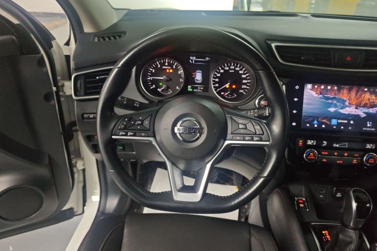 Used Nissan Qashqai 2022 2.0L CVT XV Premier Luxury Edition Steering Wheel