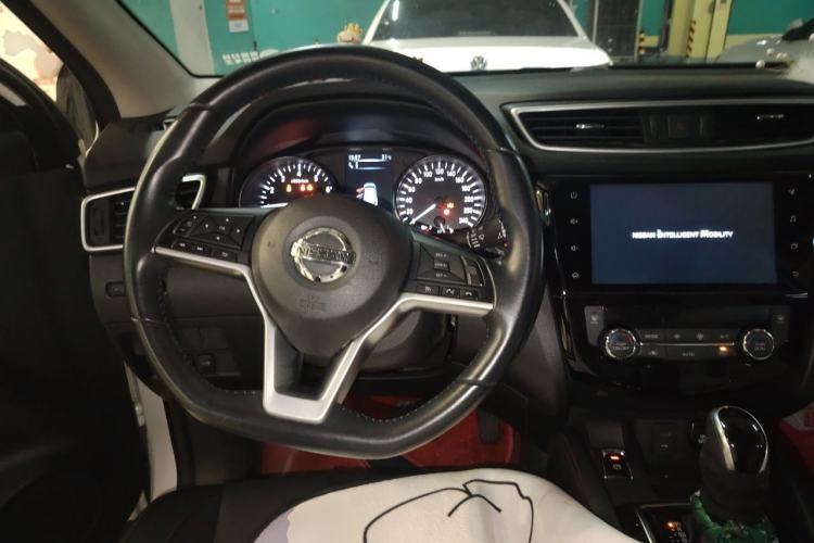 Used Nissan Qashqai 2022 2.0L CVT XV Premier Luxury Edition Steering Wheel