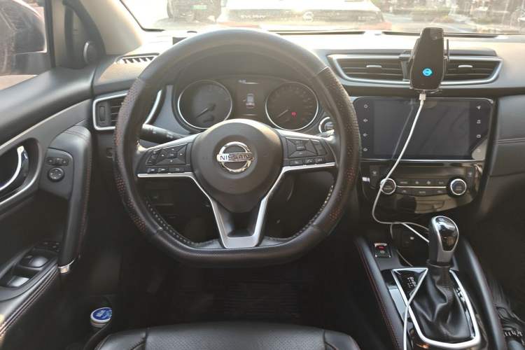 Used Nissan Qashqai 2022 2.0L CVT XV Premier Luxury Edition Steering Wheel