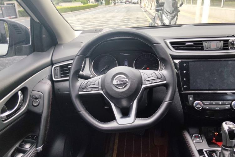 Used Nissan Qashqai 2022 2.0L CVT XV Premier Luxury Edition Steering Wheel