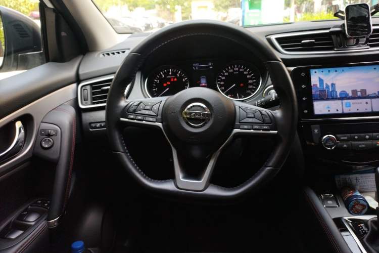 Used Nissan Qashqai 2022 2.0L CVT XV Premier Luxury Edition Steering Wheel