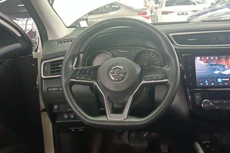 Used Nissan Qashqai 2022 2.0L CVT XV Smart Enjoyment Version Steering Wheel
