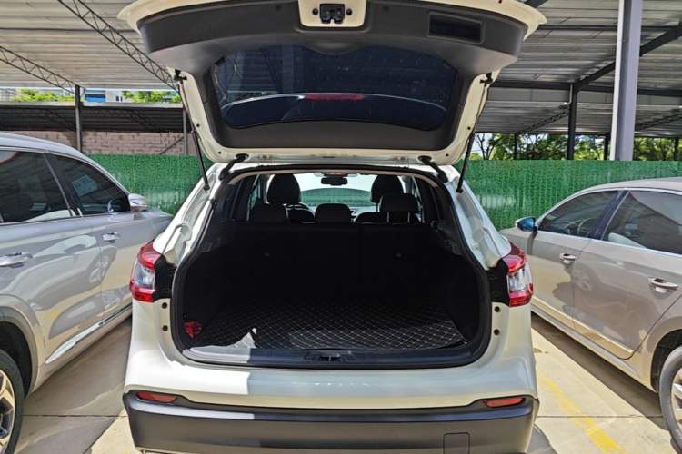 Used Nissan Qashqai 2022 2.0L CVT XV Smart Enjoyment Version Trunk