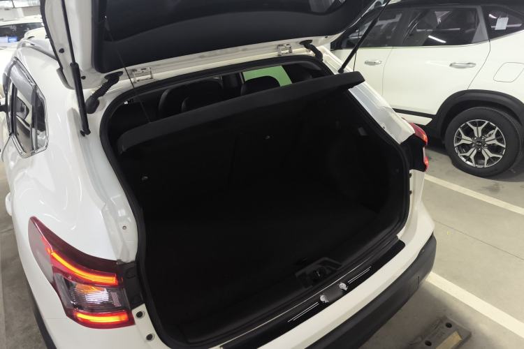 Used Nissan Qashqai 2022 2.0L CVT XV Smart Enjoyment Version Trunk
