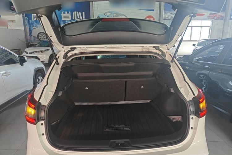 Used Nissan Qashqai 2022 2.0L CVT XV Premier Luxury Edition Trunk