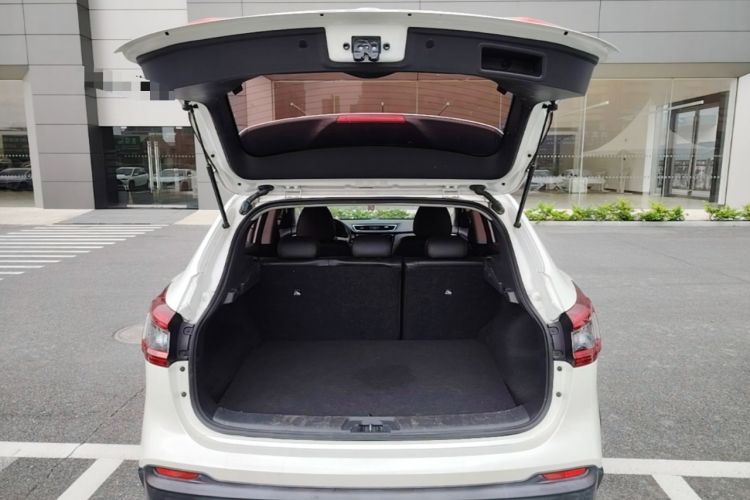Used Nissan Qashqai 2022 2.0L CVT XV Smart Enjoyment Version Trunk