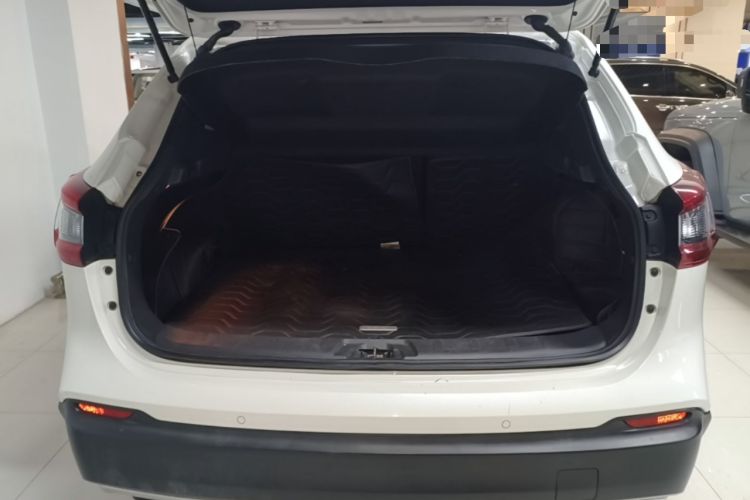Used Nissan Qashqai 2022 2.0L CVT XV Premier Luxury Edition Trunk