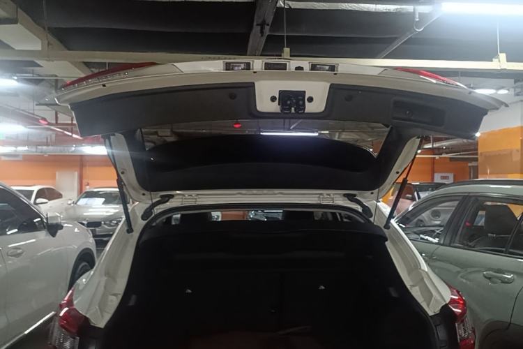 Used Nissan Qashqai 2022 2.0L CVT XV Premier Luxury Edition Trunk