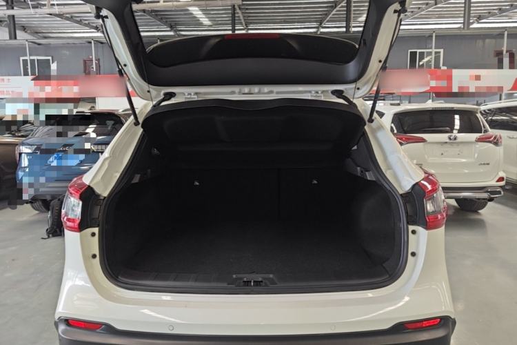 Used Nissan Qashqai 2022 2.0L CVT XV Premier Luxury Edition Trunk