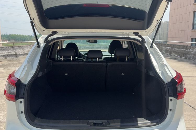 Used Nissan Qashqai 2022 2.0L CVT XV Smart Enjoyment Version Trunk