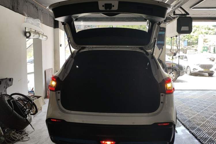 Used Nissan Qashqai 2022 2.0L CVT XV Premier Luxury Edition Trunk