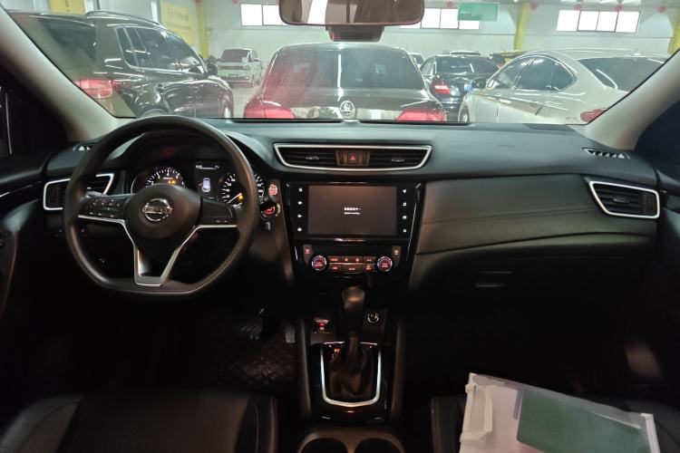 Used Nissan Qashqai 2022 2.0L CVT XV Smart Enjoyment Version Center Console