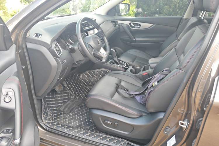 Used Nissan Qashqai 2022 2.0L CVT XV Premier Luxury Edition Driver Seat