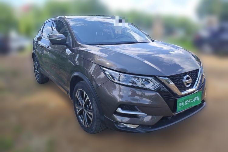 Used Nissan Qashqai 2022 2.0L CVT XV Premier Luxury Edition Front Right 45 Deg