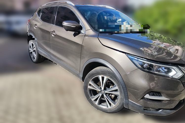 Used Nissan Qashqai 2022 2.0L CVT XV Premier Luxury Edition Front Right 45 Deg
