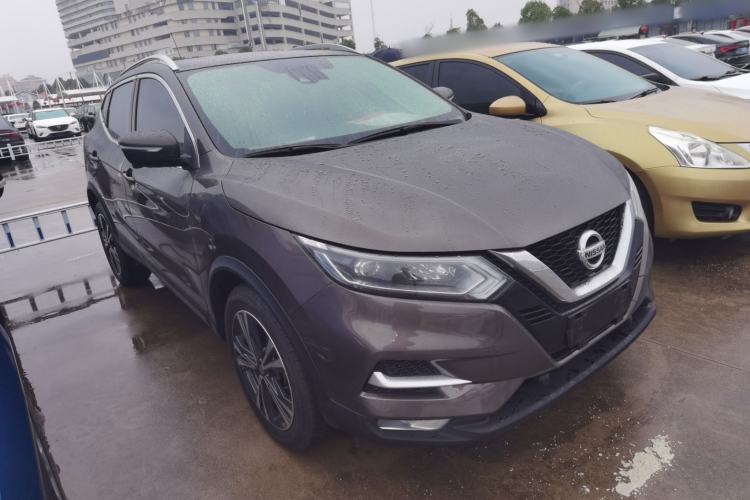 Used Nissan Qashqai 2022 2.0L CVT XV Premier Luxury Edition Front Right 45 Deg