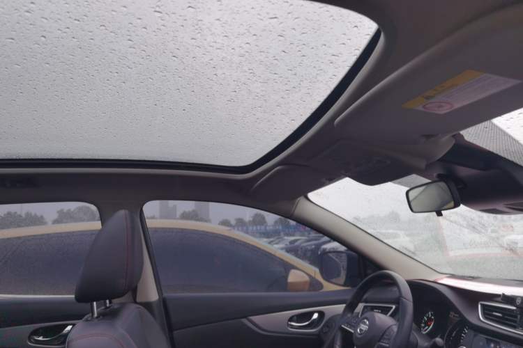 Used Nissan Qashqai 2022 2.0L CVT XV Premier Luxury Edition Headliner