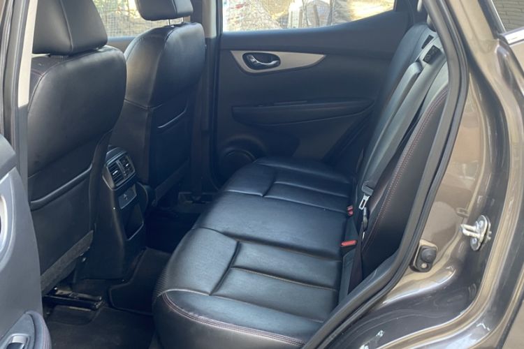 Used Nissan Qashqai 2022 2.0L CVT XV Premier Luxury Edition Interior 1