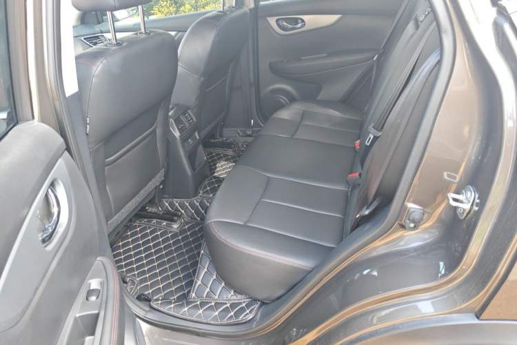 Used Nissan Qashqai 2022 2.0L CVT XV Premier Luxury Edition Left Rear Seat