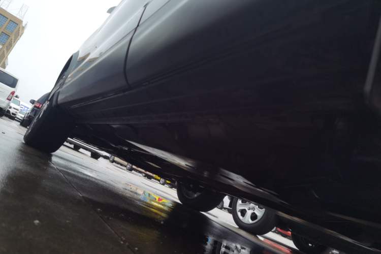 Used Nissan Qashqai 2022 2.0L CVT XV Premier Luxury Edition Left Side Sill