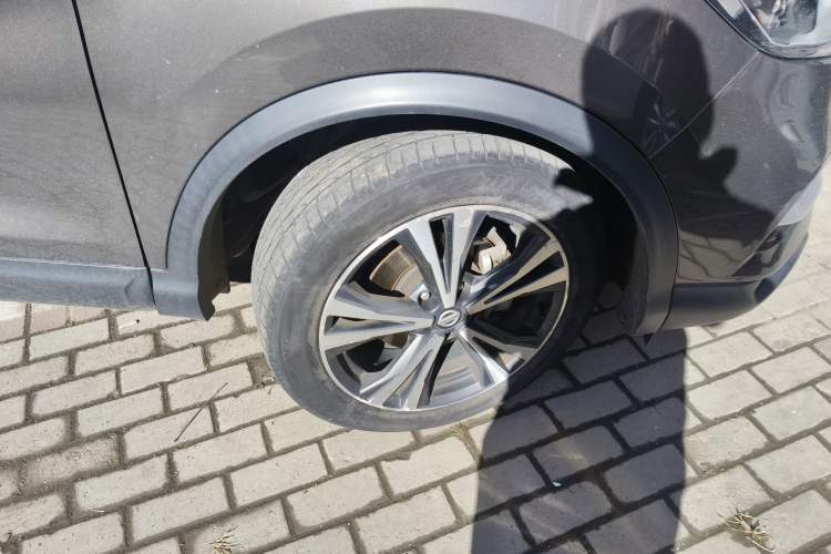 Used Nissan Qashqai 2022 2.0L CVT XV Premier Luxury Edition Right Front Wheel Hub