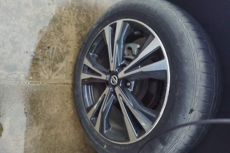 Used Nissan Qashqai 2022 2.0L CVT XV Premier Luxury Edition Right Rear Wheel Hub