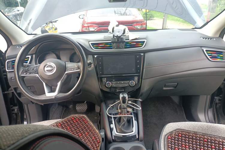 Used Nissan Qashqai 2023 Classic 2.0L CVT XV Comfort Edition Center Console