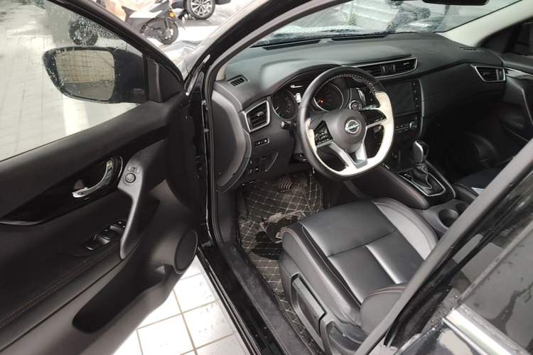 Used Nissan Qashqai 2023 Classic 2.0L CVT XV Comfort Edition Driver Seat