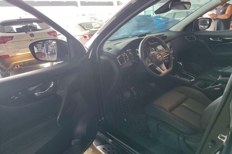 Used Nissan Qashqai 2023 Classic 2.0L CVT XV Comfort Edition Driver Seat