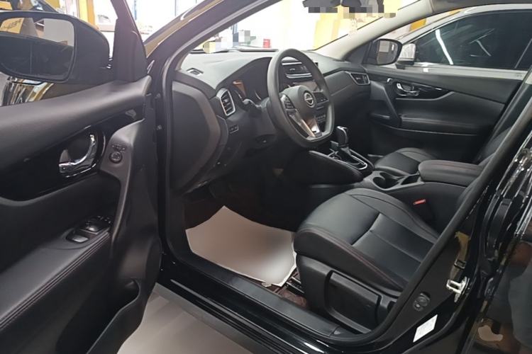 Used Nissan Qashqai 2023 Classic 2.0L CVT XV Comfort Edition Driver Seat