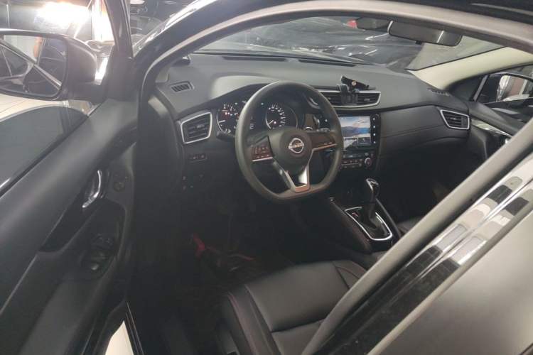 Used Nissan Qashqai 2023 Classic 2.0L CVT XV Comfort Edition Driver Seat