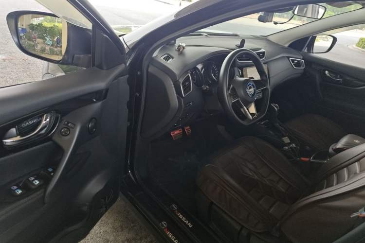 Used Nissan Qashqai 2023 Classic 2.0L CVT XV Comfort Edition Driver Seat