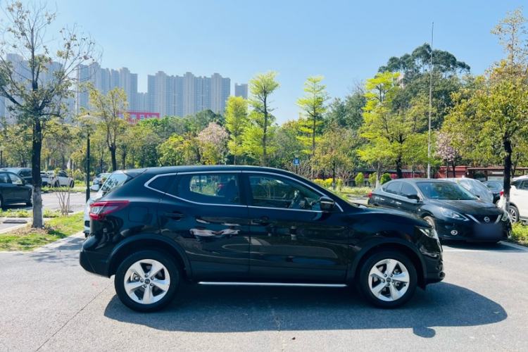 Used Nissan Qashqai 2023 Classic 2.0L CVT XV Comfort Edition Exterior 4