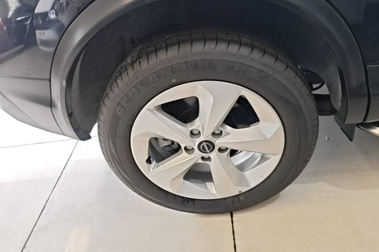Used Nissan Qashqai 2023 Classic 2.0L CVT XV Comfort Edition Exterior 5
