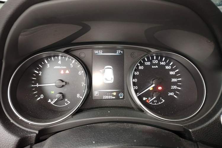 Used Nissan Qashqai 2023 Classic 2.0L CVT XV Comfort Edition Instrument Cluster