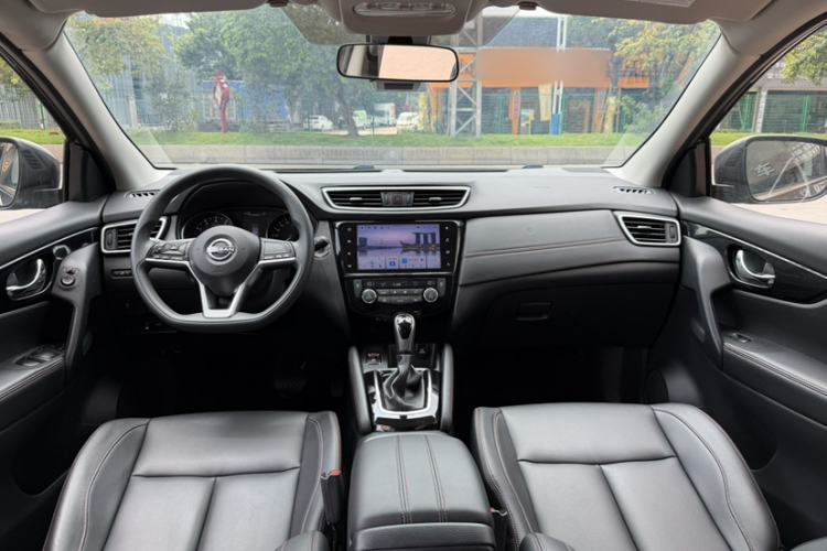 Used Nissan Qashqai 2023 Classic 2.0L CVT XV Comfort Edition Interior 3