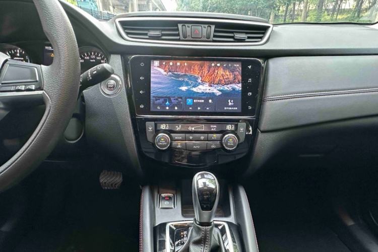 Used Nissan Qashqai 2023 Classic 2.0L CVT XV Comfort Edition Interior 3