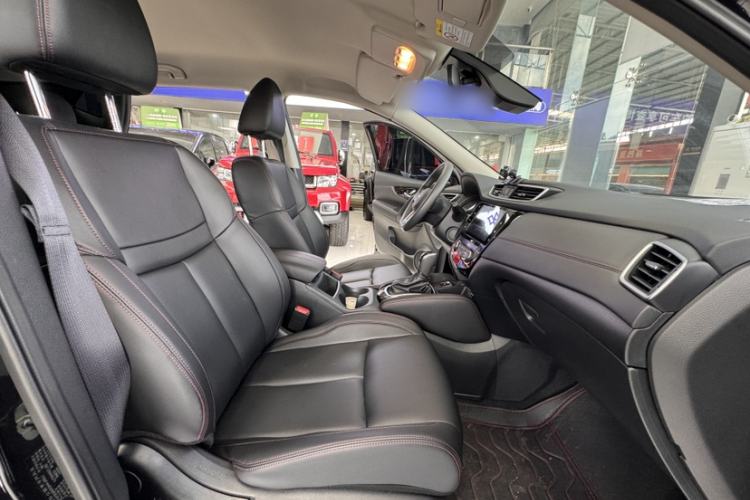 Used Nissan Qashqai 2023 Classic 2.0L CVT XV Comfort Edition Interior 5