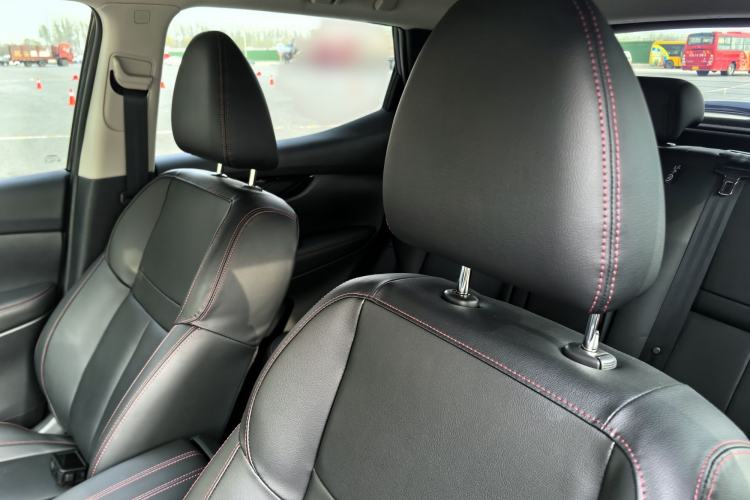 Used Nissan Qashqai 2023 Classic 2.0L CVT XV Comfort Edition Interior 5