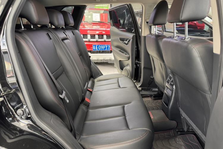 Used Nissan Qashqai 2023 Classic 2.0L CVT XV Comfort Edition Interior 6