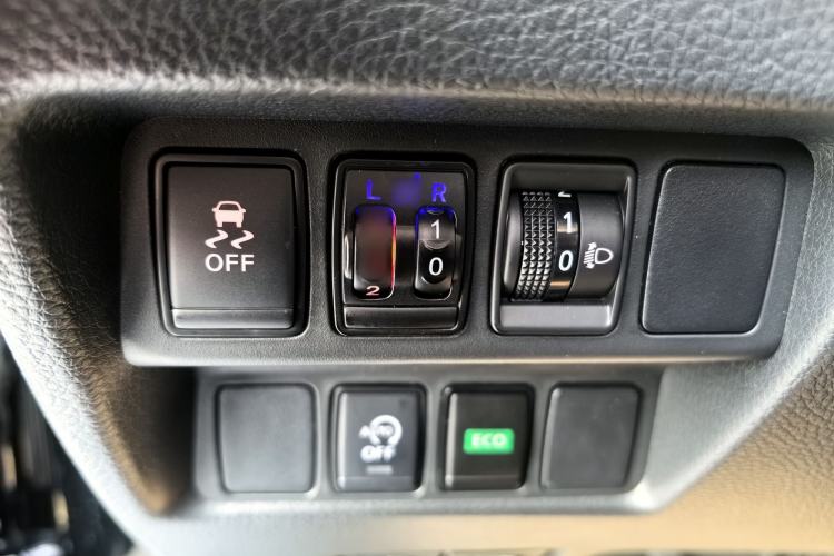 Used Nissan Qashqai 2023 Classic 2.0L CVT XV Comfort Edition Interior 7