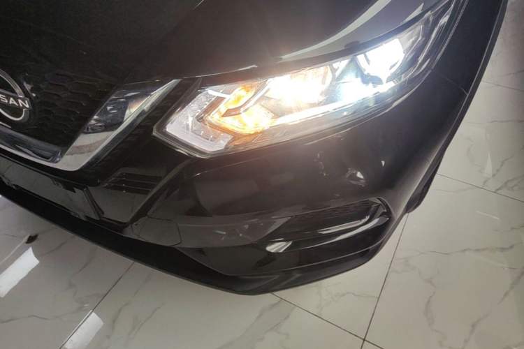 Used Nissan Qashqai 2023 Classic 2.0L CVT XV Comfort Edition Left Front Headlight