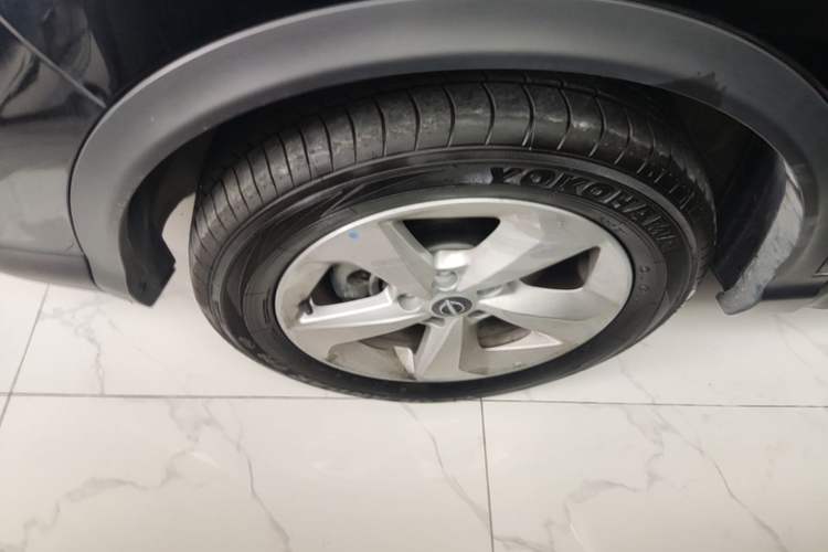 Used Nissan Qashqai 2023 Classic 2.0L CVT XV Comfort Edition Left Front Wheel Hub