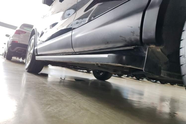 Used Nissan Qashqai 2023 Classic 2.0L CVT XV Comfort Edition Left Side Sill