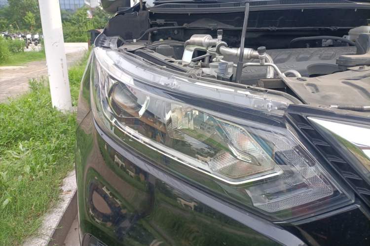 Used Nissan Qashqai 2023 Classic 2.0L CVT XV Comfort Edition Right Front Headlight