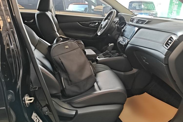 Used Nissan Qashqai 2023 Classic 2.0L CVT XV Comfort Edition Right Front Seat